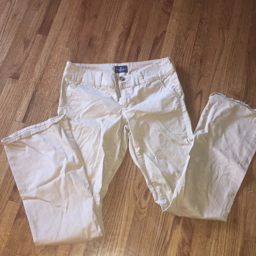 american eagle khaki pants size 4!!